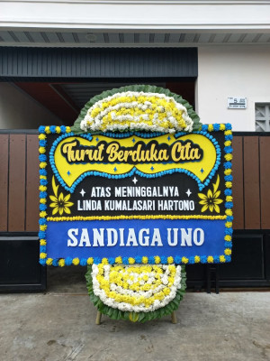 Papan Bunga Duka di Berngam
